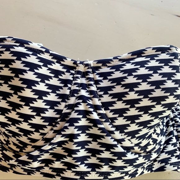 Women's Navy & White Graphic Pattern Molded Bandeau Bikini Top by Xhilaration - Picture 5 of 9